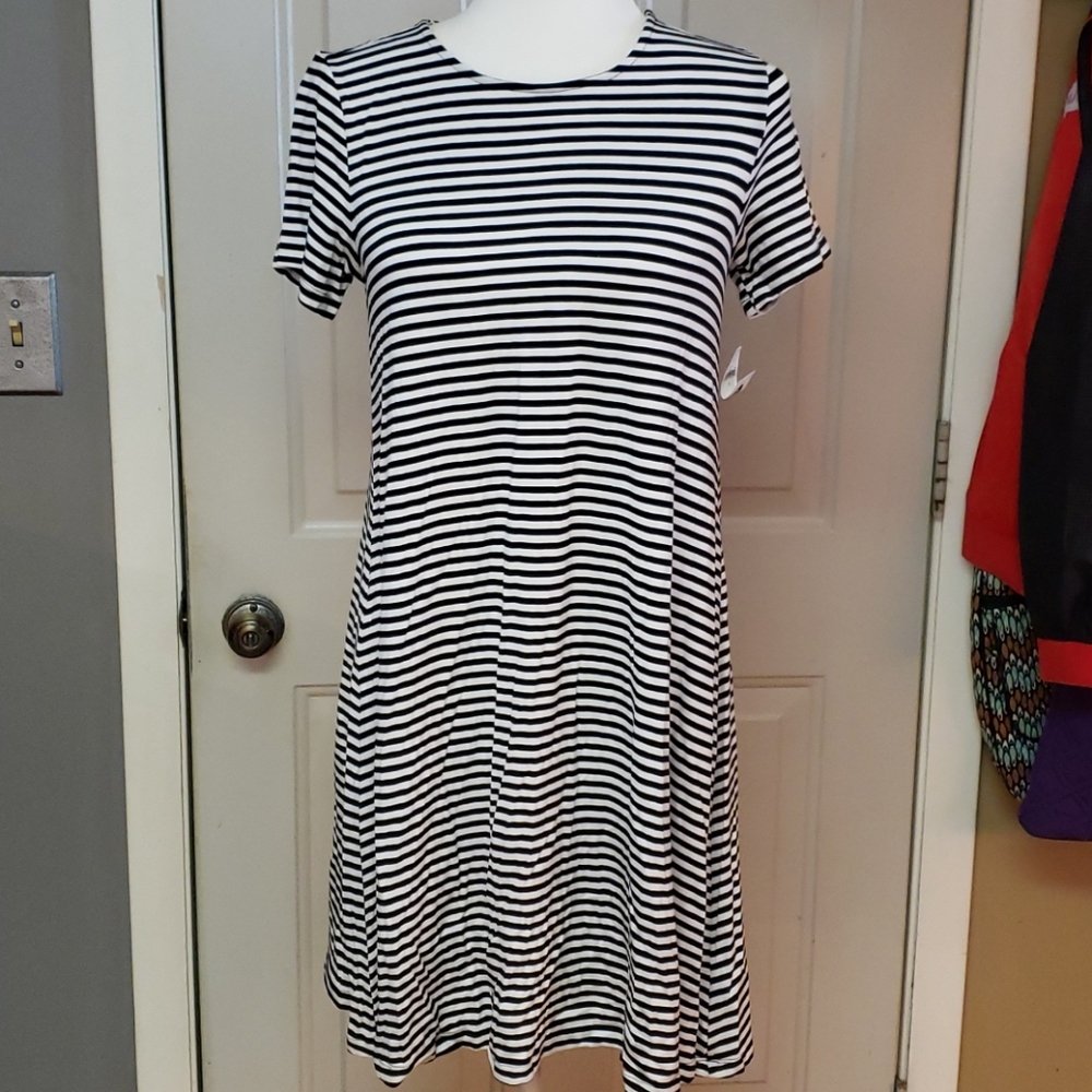 NWT! Old Navy dress, size small